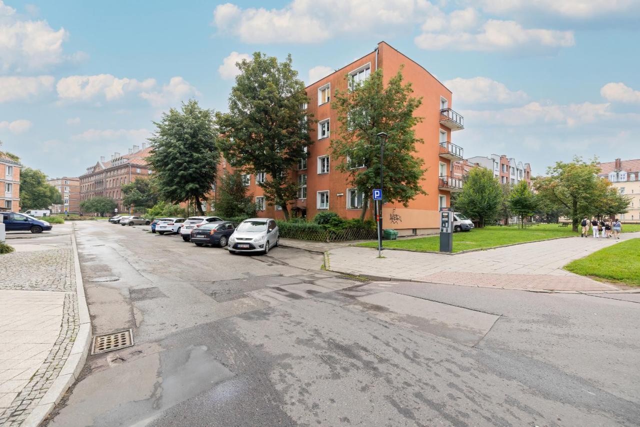 Beautiful One Bedroom Apartment Zamkowa By Rent Like Home Гданськ Екстер'єр фото